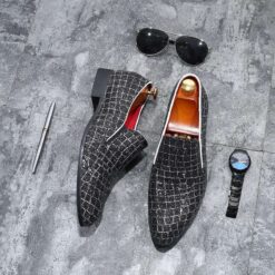 black crocodile embossed shoes