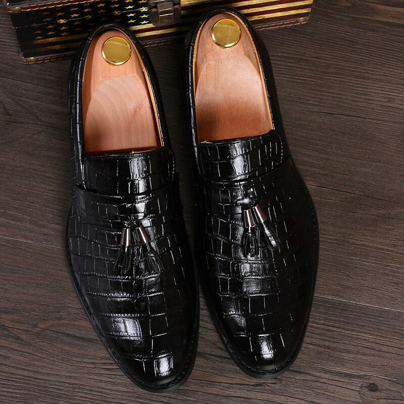 Crocodile pattern shoes