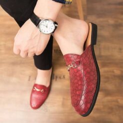red croc shoe without sock